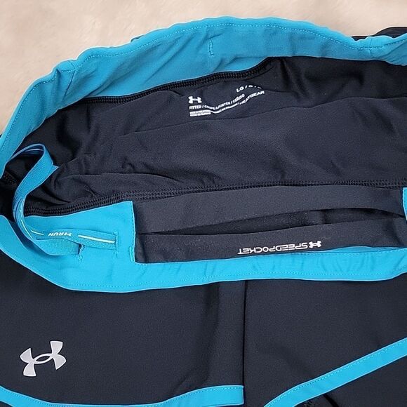 UNDER ARMOUR UA BLACK WITH TURQUOISE HEATGEAT FITTED RUNNING SHORTS, SIZE LARGE - Picture 3 of 6
